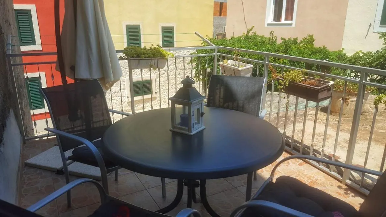 Beachfront House Sea La Vie Kastela 0*,